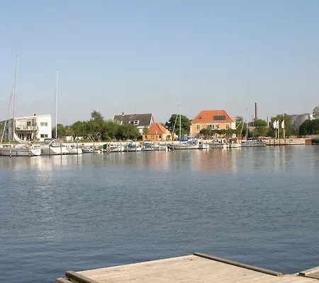 Three-bedroom Holiday In Nyaraló Sakskøbing