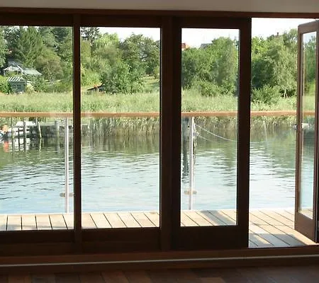 Three-bedroom Holiday In Sakskøbing