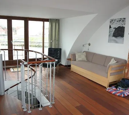 Three-bedroom Holiday In