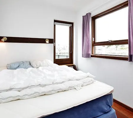 Three-bedroom Holiday In Nyaraló Sakskøbing