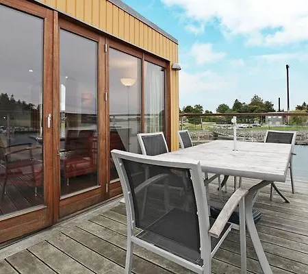 Three-bedroom Holiday In Sakskøbing